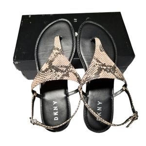 Dkny sherri-thong sndl us 9.5